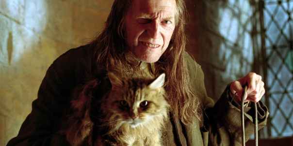 mrs-norris-and-filch-harry-potter